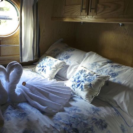 Houseboat Hotels Sheffield Ruang foto
