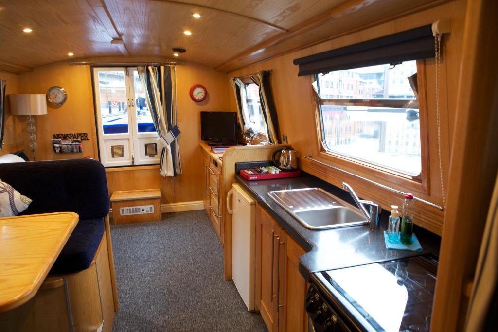 Houseboat Hotels Sheffield Bagian luar foto
