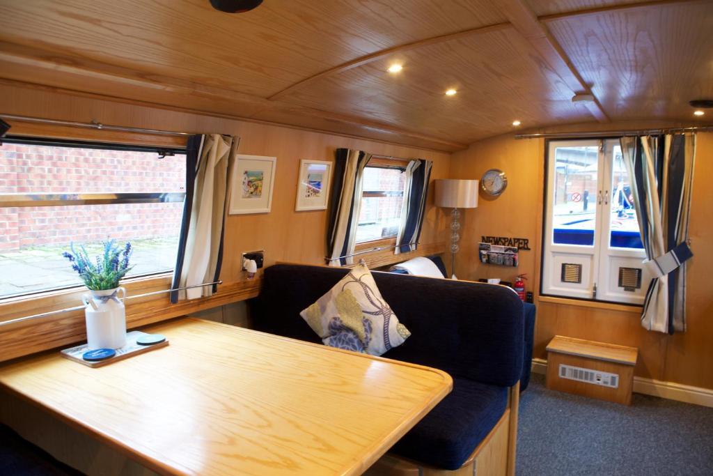 Houseboat Hotels Sheffield Bagian luar foto