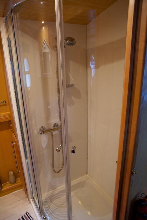 Houseboat Hotels Sheffield Bagian luar foto