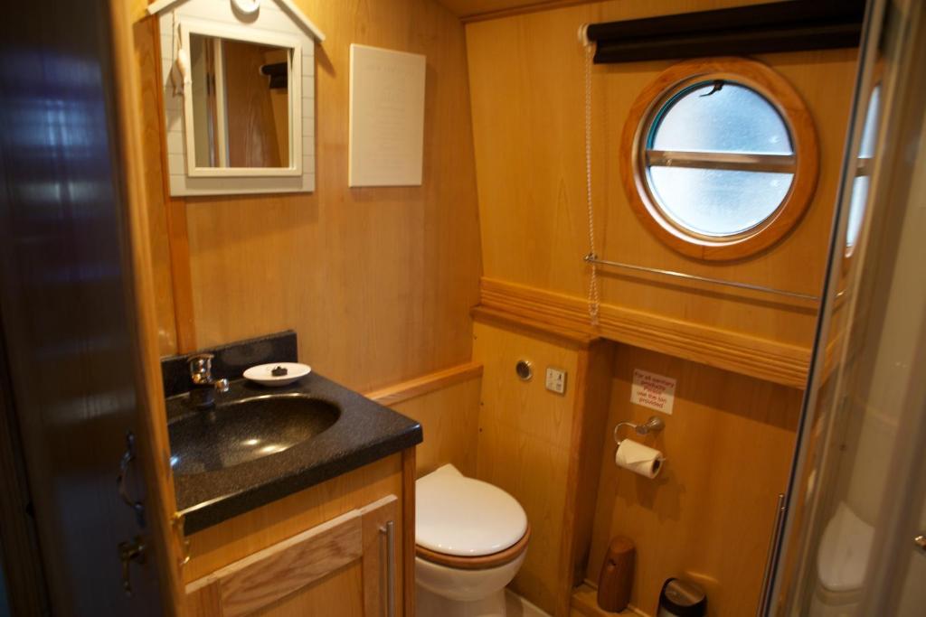 Houseboat Hotels Sheffield Bagian luar foto